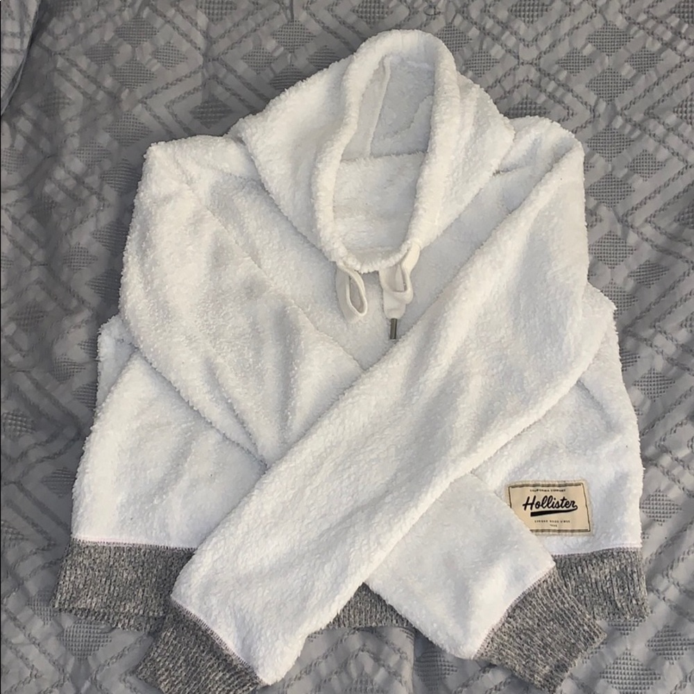 White fuzzy sweatshirt
